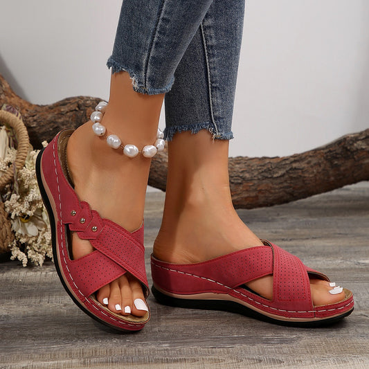 Large Size Flat Bottom Non-slip Light Slippers