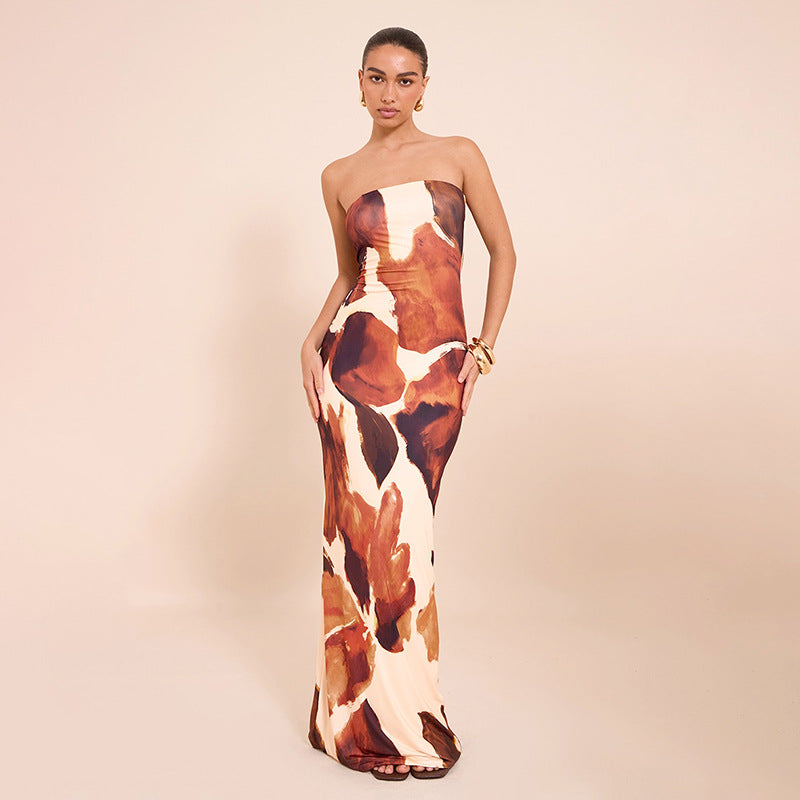 Kvinders stilfulde trykte off-shoulder tubekjole