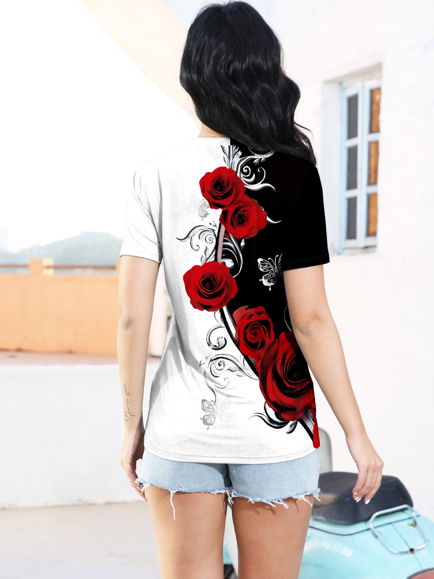 Elegant V-neck Rose Butterfly Printed Short Sleeved T-shirt