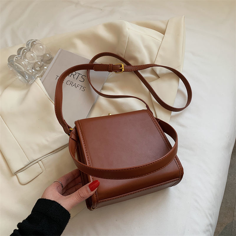 Fashion Personality Sense Retro Bag Lady