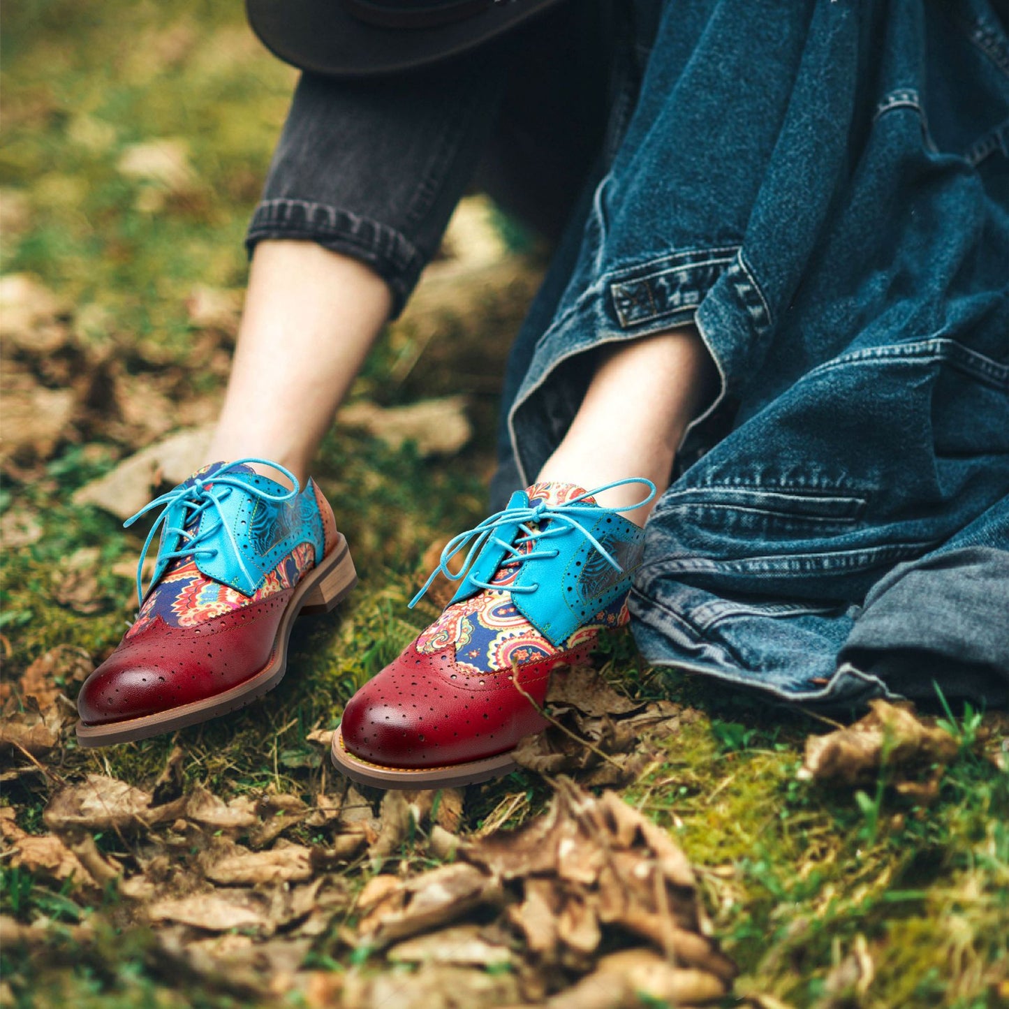 Casual Retro Ethnic Style Brogue Leather Shoes