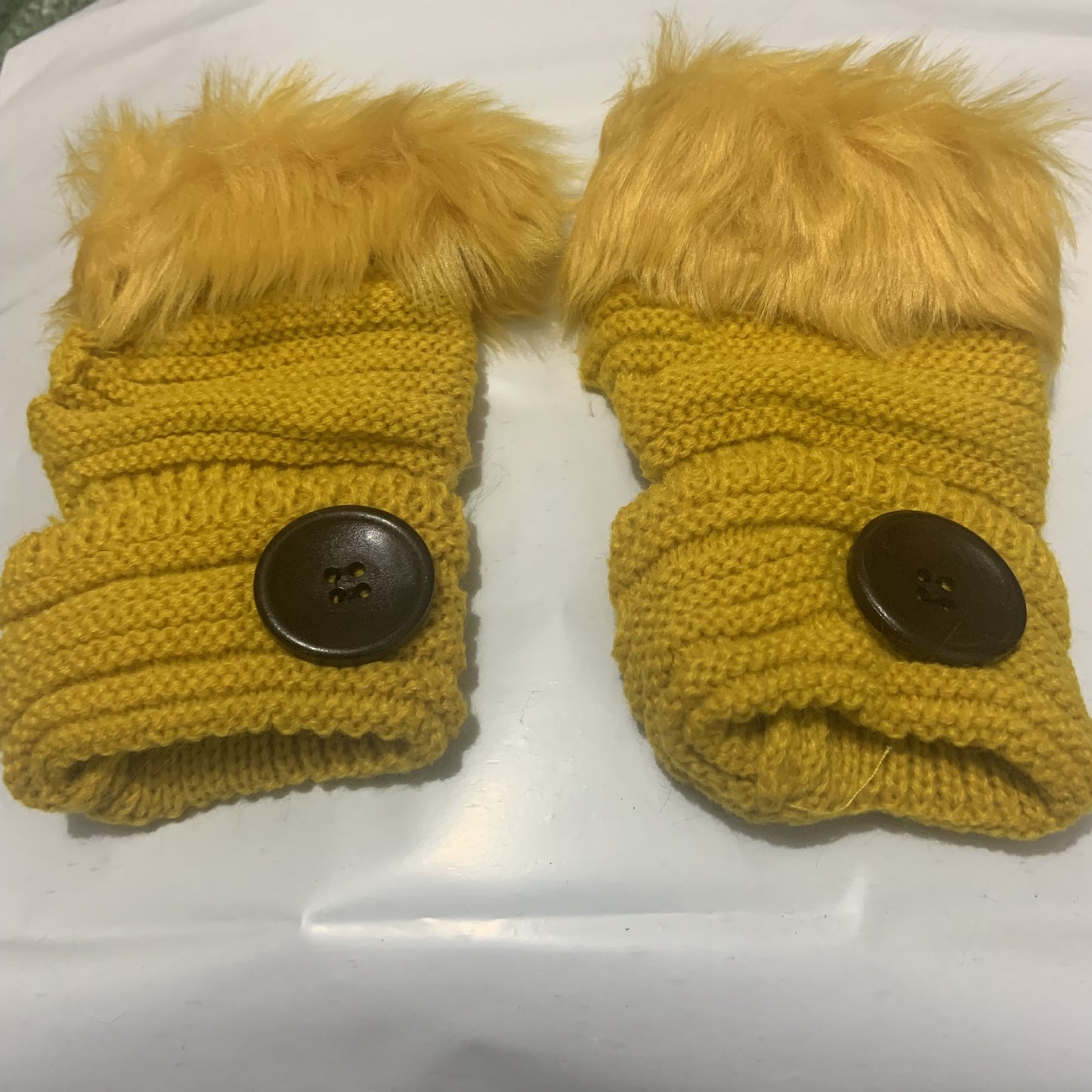 Women's Warm Solid Color Button Half-finger Gloves