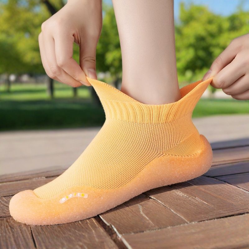 Womens Quick-drying Soft-soled Training Shoes For Dancing And Running