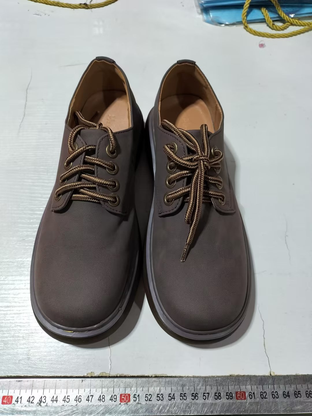 Women's Leather Round Head Thick-soled Muffin Leather Shoes
