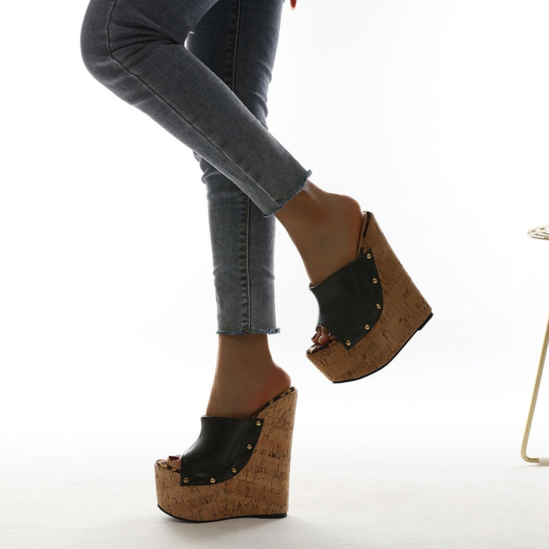 New Women's Transparent Rivet High-heeled Sandals