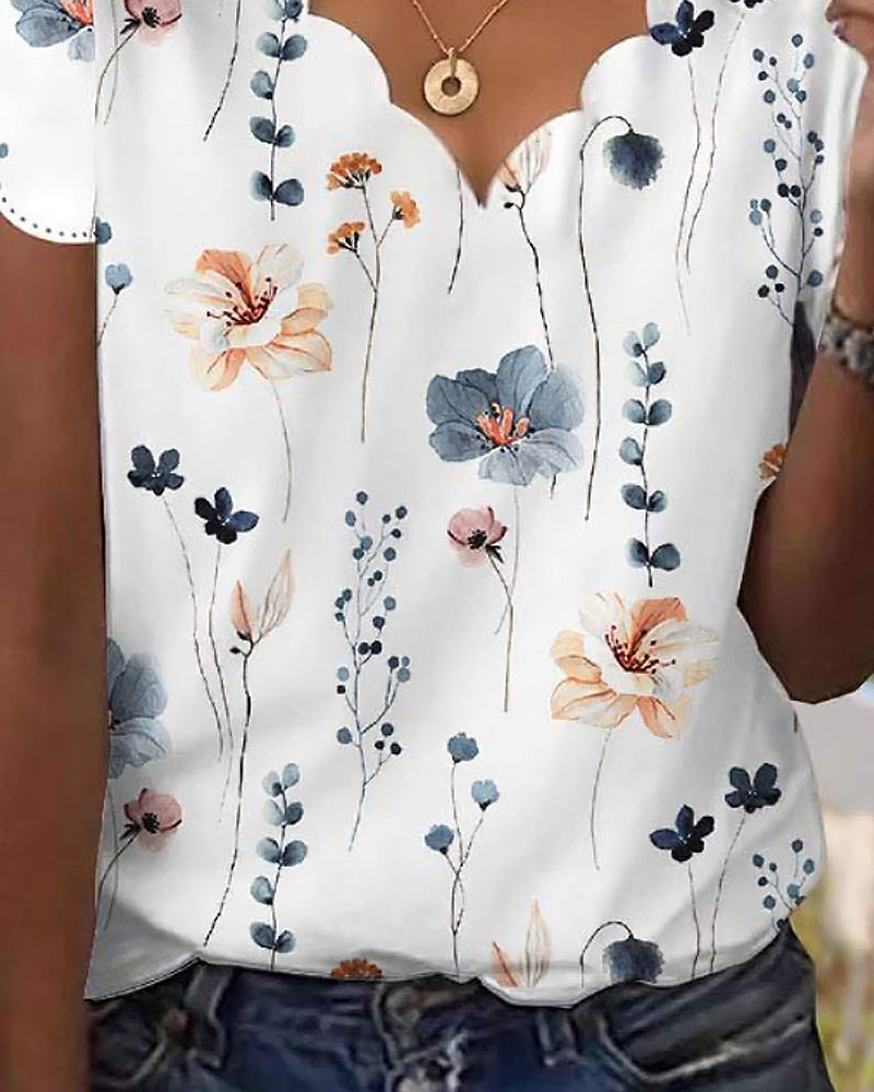 Kvinders Sexede Blomstrede T-shirt med Skalkrave til Sommer