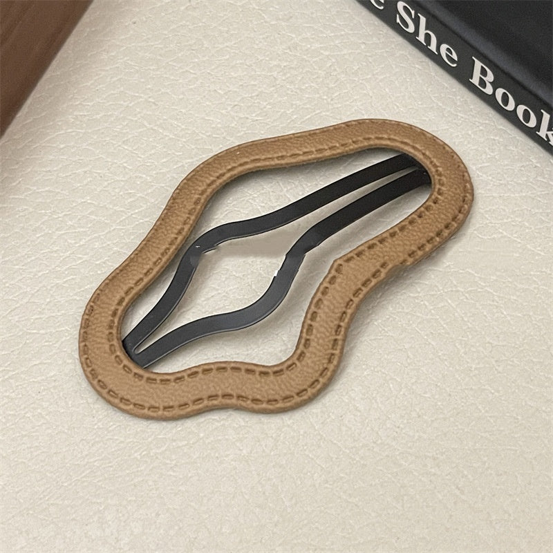 Female Leather Hollow Cloud Bangs Hair Clip