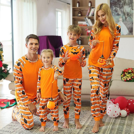 Set Cartoon Animation Home Service Parent Child Wear