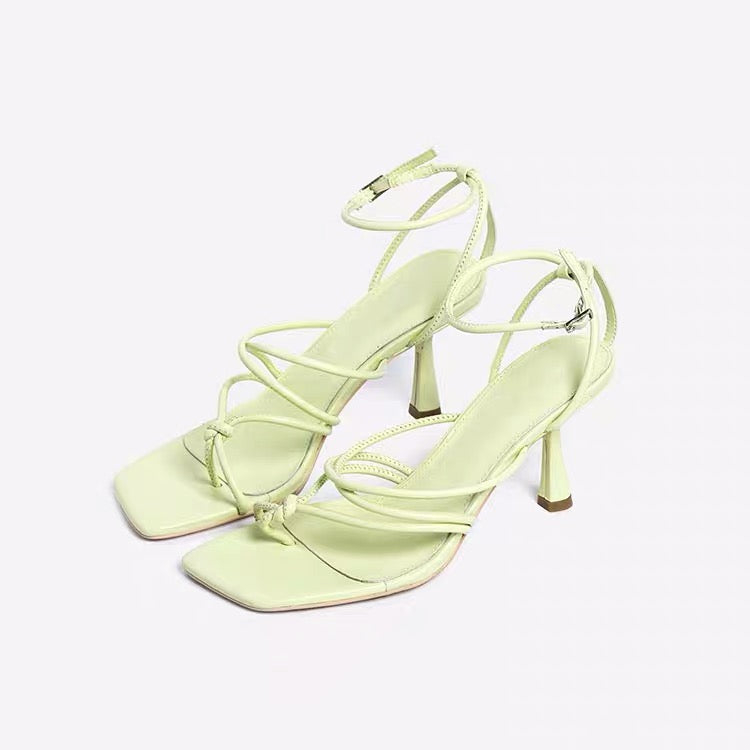 A Word Buckle All-match Simple Flip-flops High Heels Trend