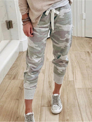 Camouflage print lace-up trousers