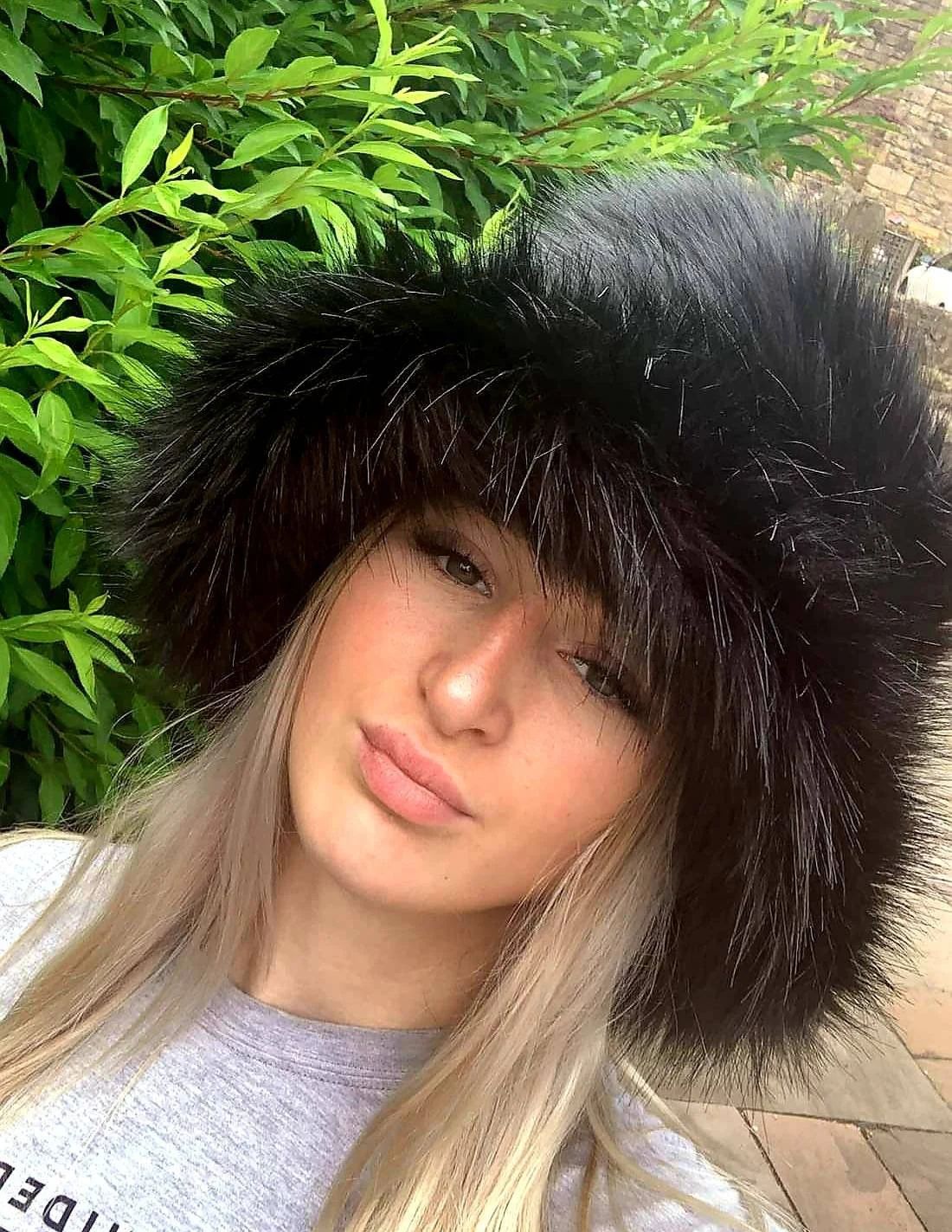 New Style Women's Big Head And Small Hat