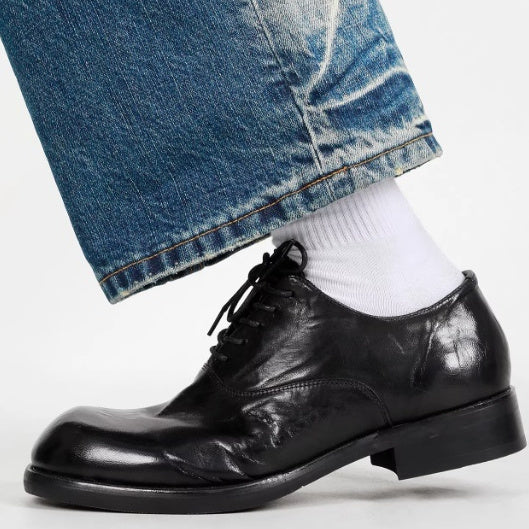 Elegant Leather Commuter Shoes In Smoked Cowhide