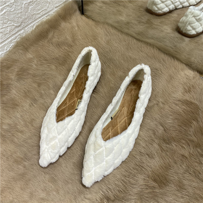 Pointed Rhombus Flat Bottom Plus Cashmere Beanie Shoes