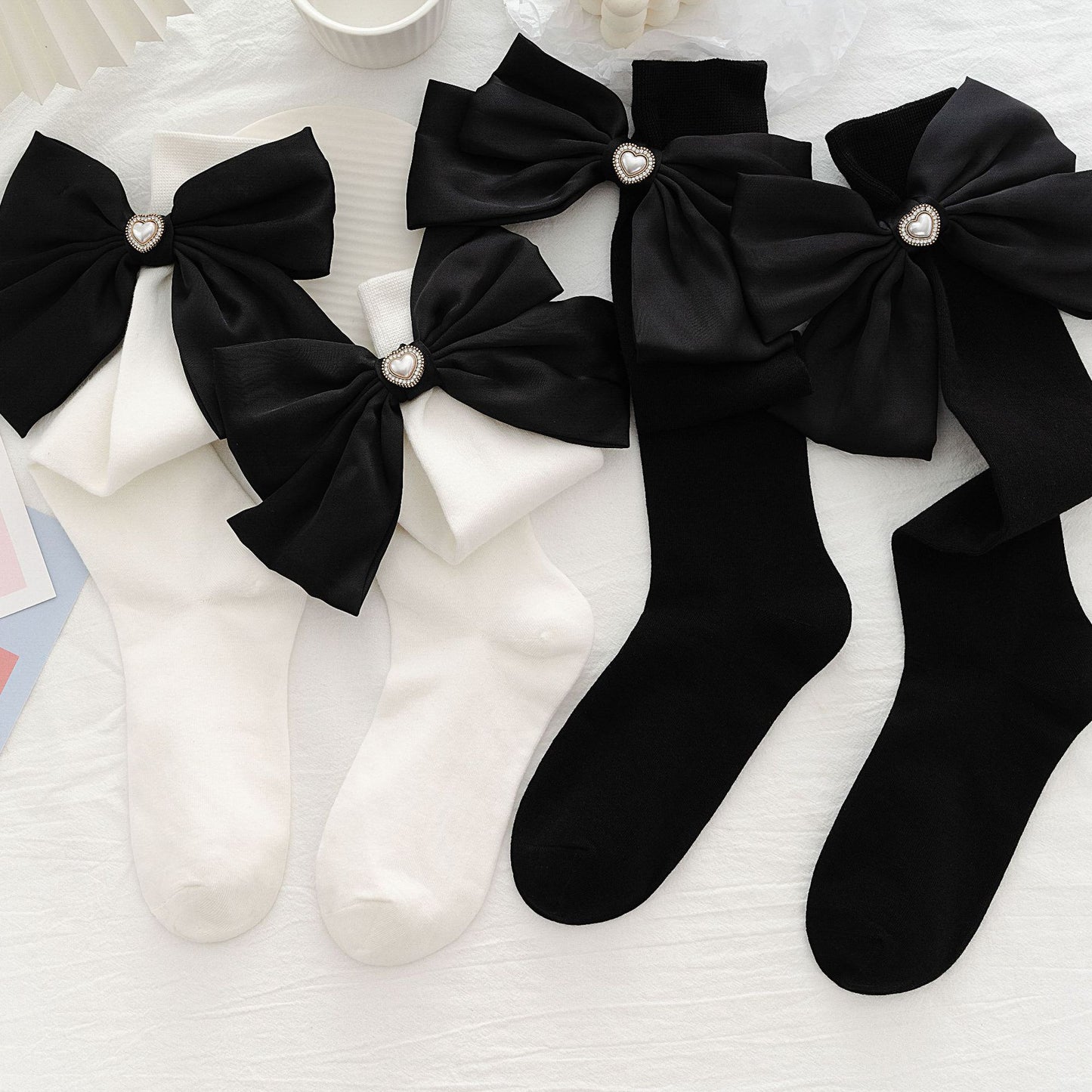 Hand-designed Heavy Industry Sequined Diamond Bow High Socks