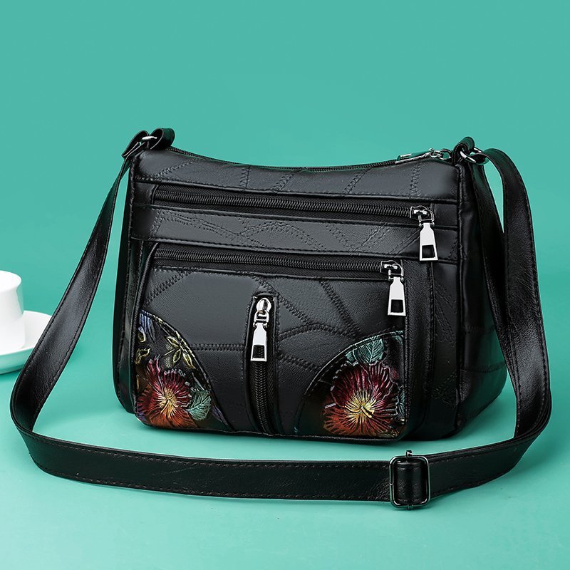 Fashionable Large Capacity Shoulder Bag For Women