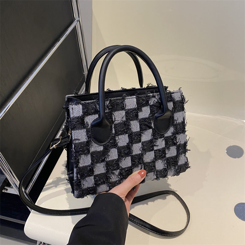 Plaid New Korean Style Fashionable Trendy One-shoulder Winter Textured Messenger Bag
