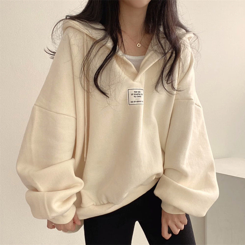 Løstsiddende alsidig sweatshirt med hætte og V-hals til kvinder