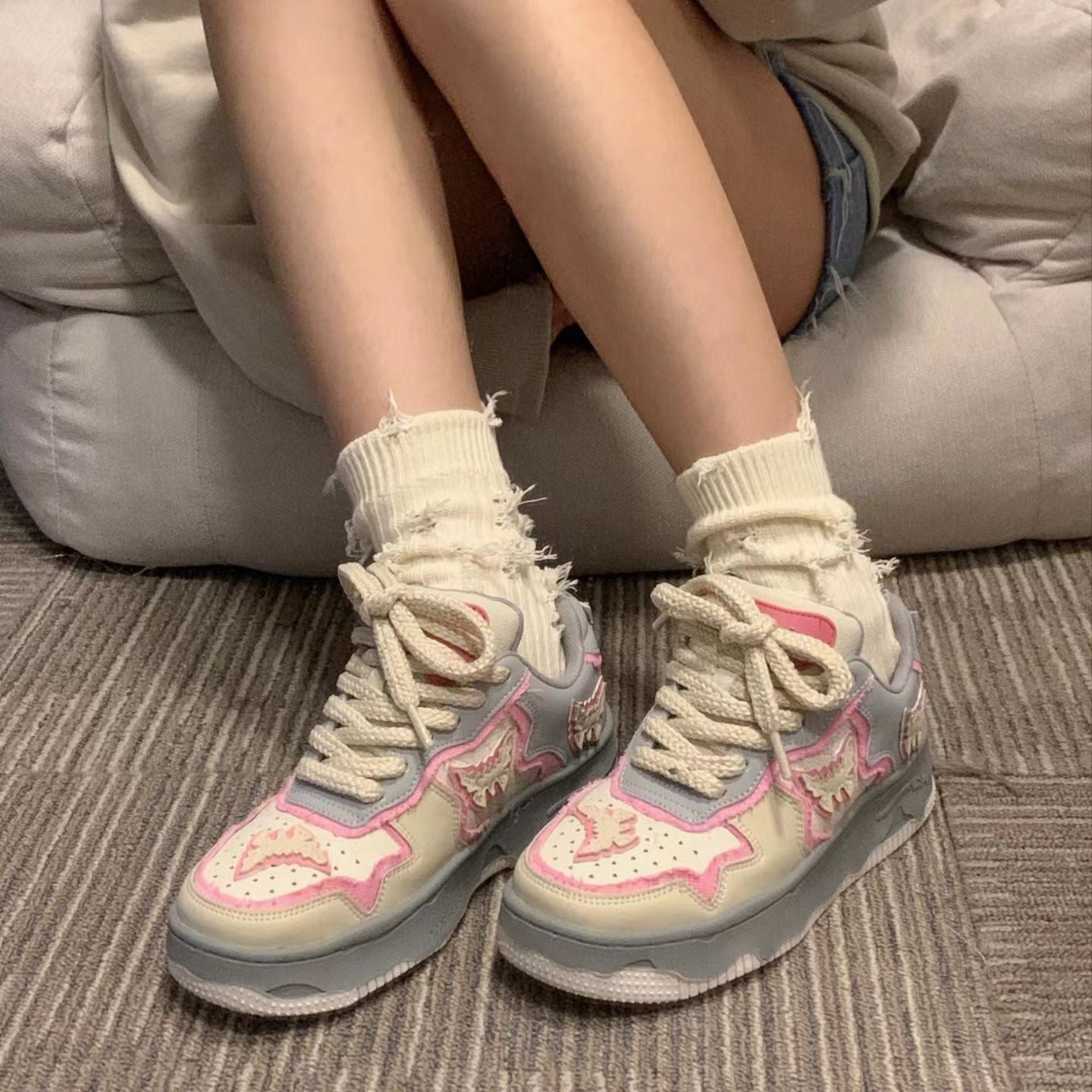 Butterfly Casual Sports Shoes Are Versatile