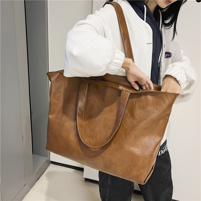 New Soft Leather Large Capacity Travel Bag Men's And Women's Sports Fitness Backpack