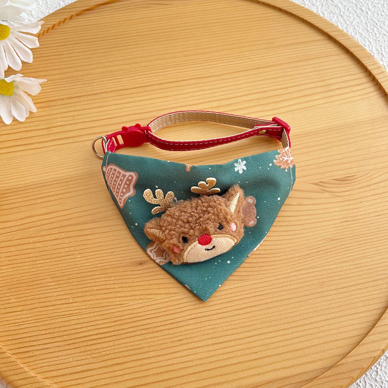 Christmas Pet Large Handkerchief Scarf, Red Santa Claus And Christmas Tree Pattern, One Size Suitable For All 9.06-15.75 Inches.Adjustable Festival Collars For Cats And Dogs