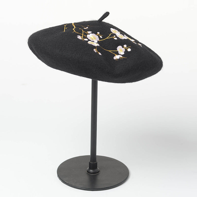 Plum Embroidery Wool Beret Painter
