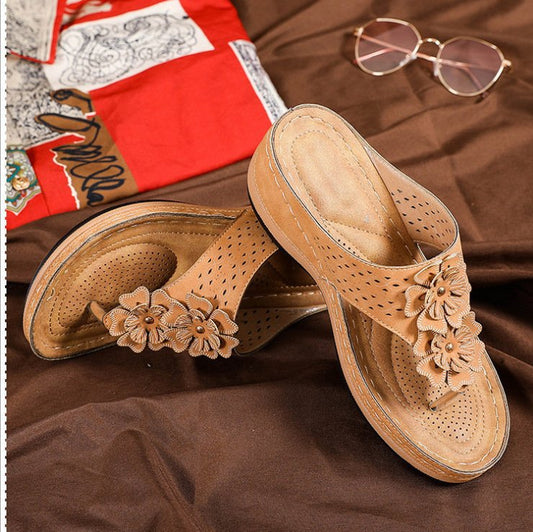 Casual Breathable Round Head Flat Flower Herringbone Sandals