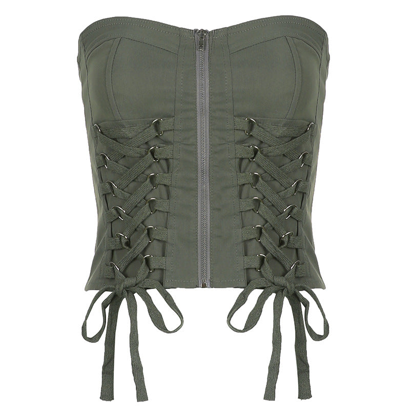 Wearing A Short And Careful Machine Exposed Navel Top