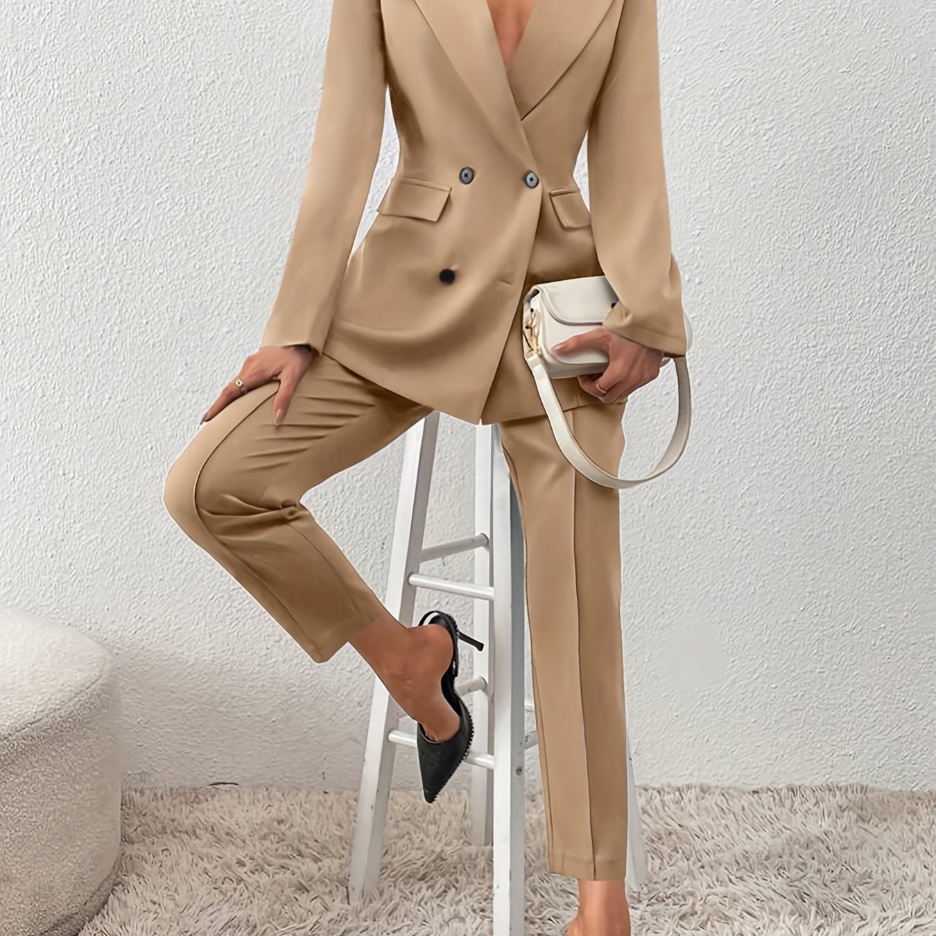 Elegant Solid Color Two-piece Lapel