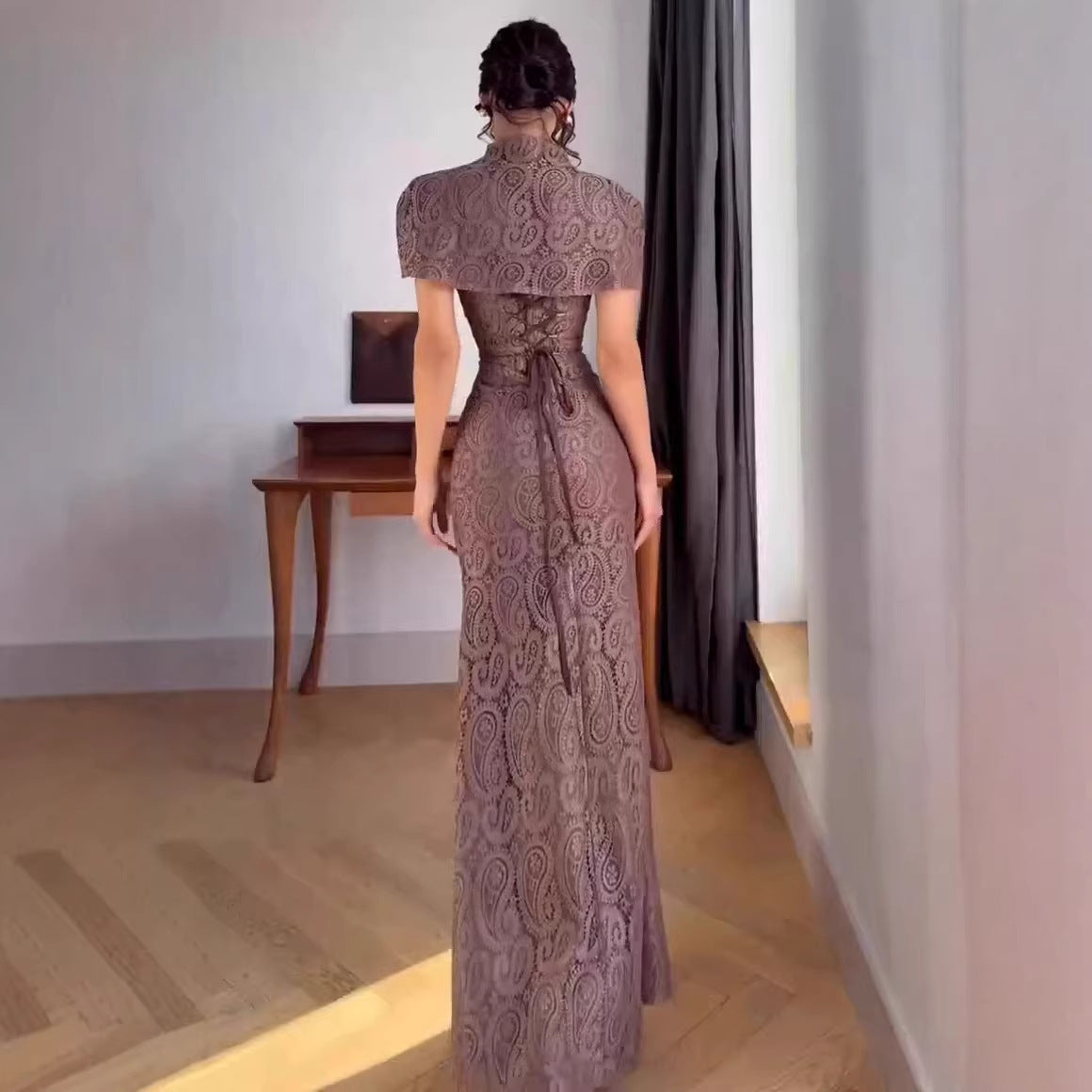 Long Modernized Cheongsam A Sexy Form-fitting Wrap-style Dress With A Shawl