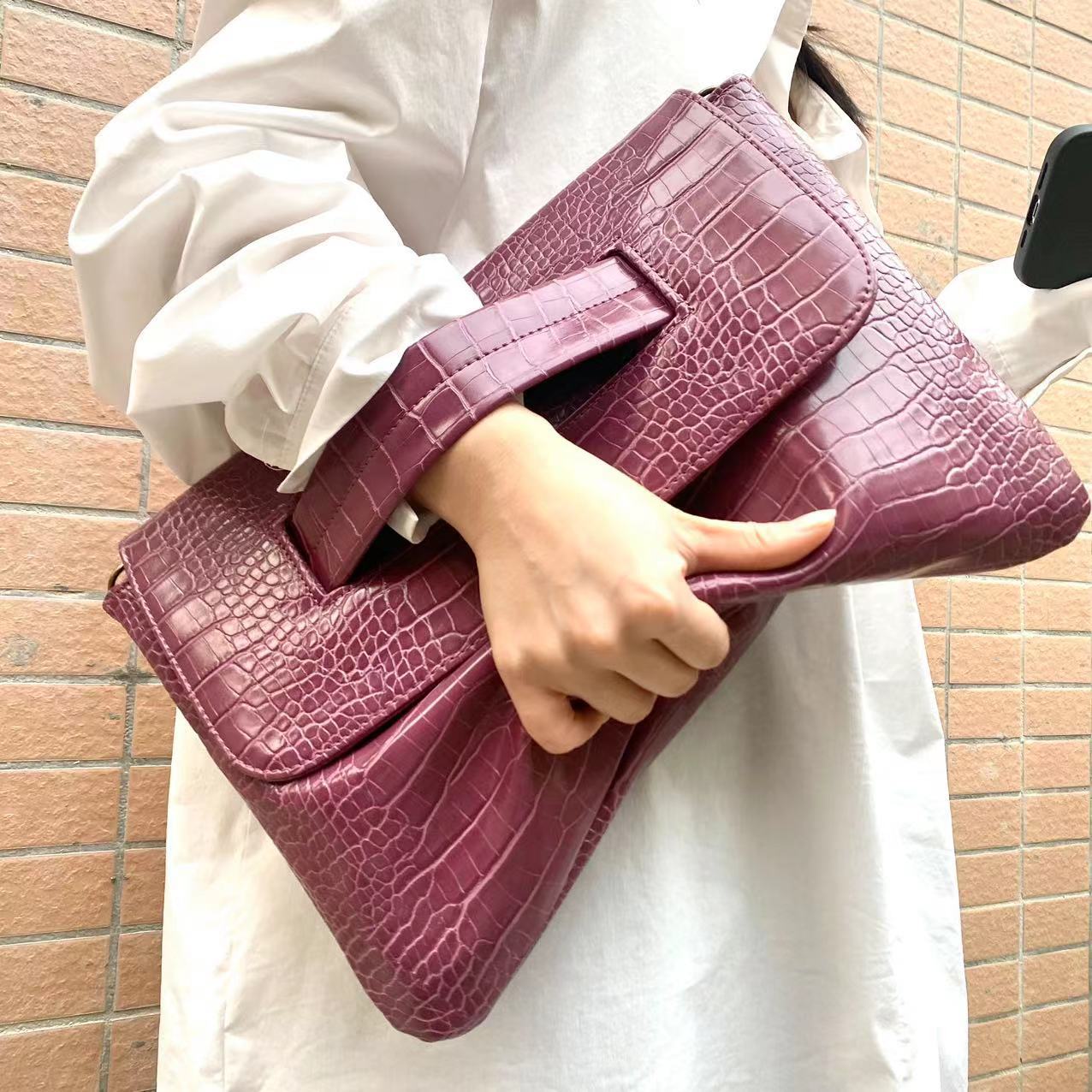 Large Capacity Briefbag
