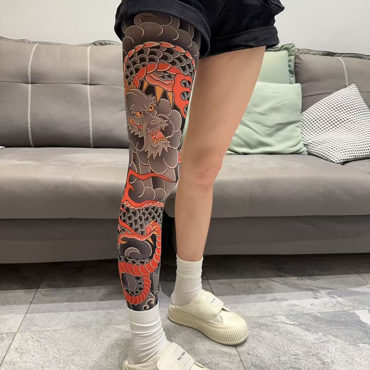 Tattoo Embroidery For Stockings Faded Single Tube Japanese Style