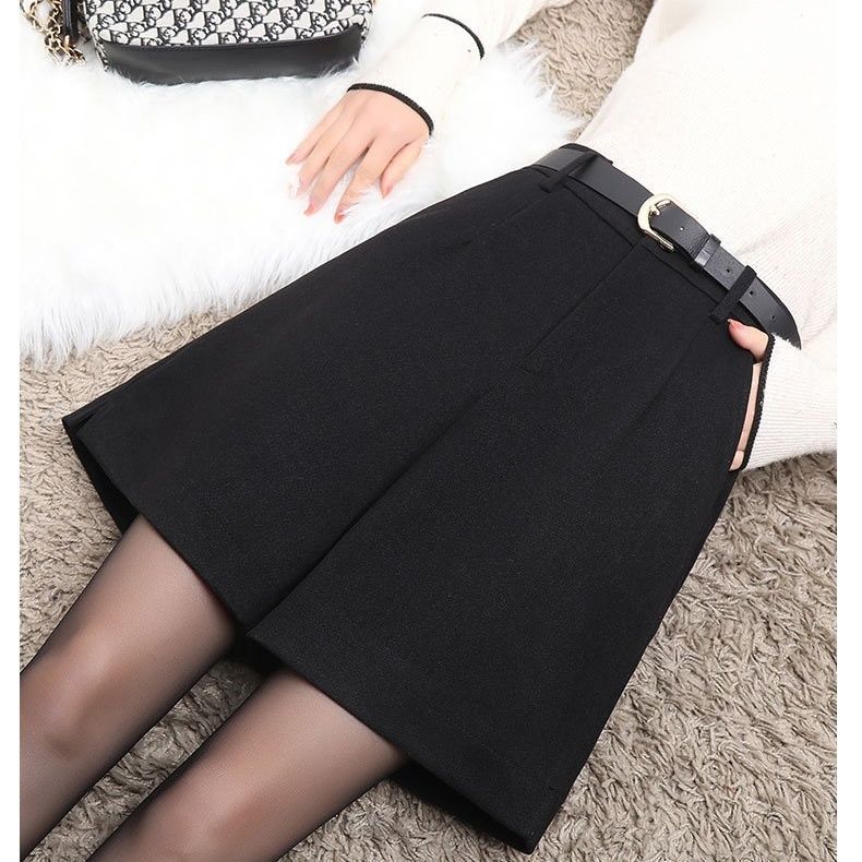 line High-waisted Wide-leg Padded Outerwear Bottoming Capri Pants Woolen Shorts