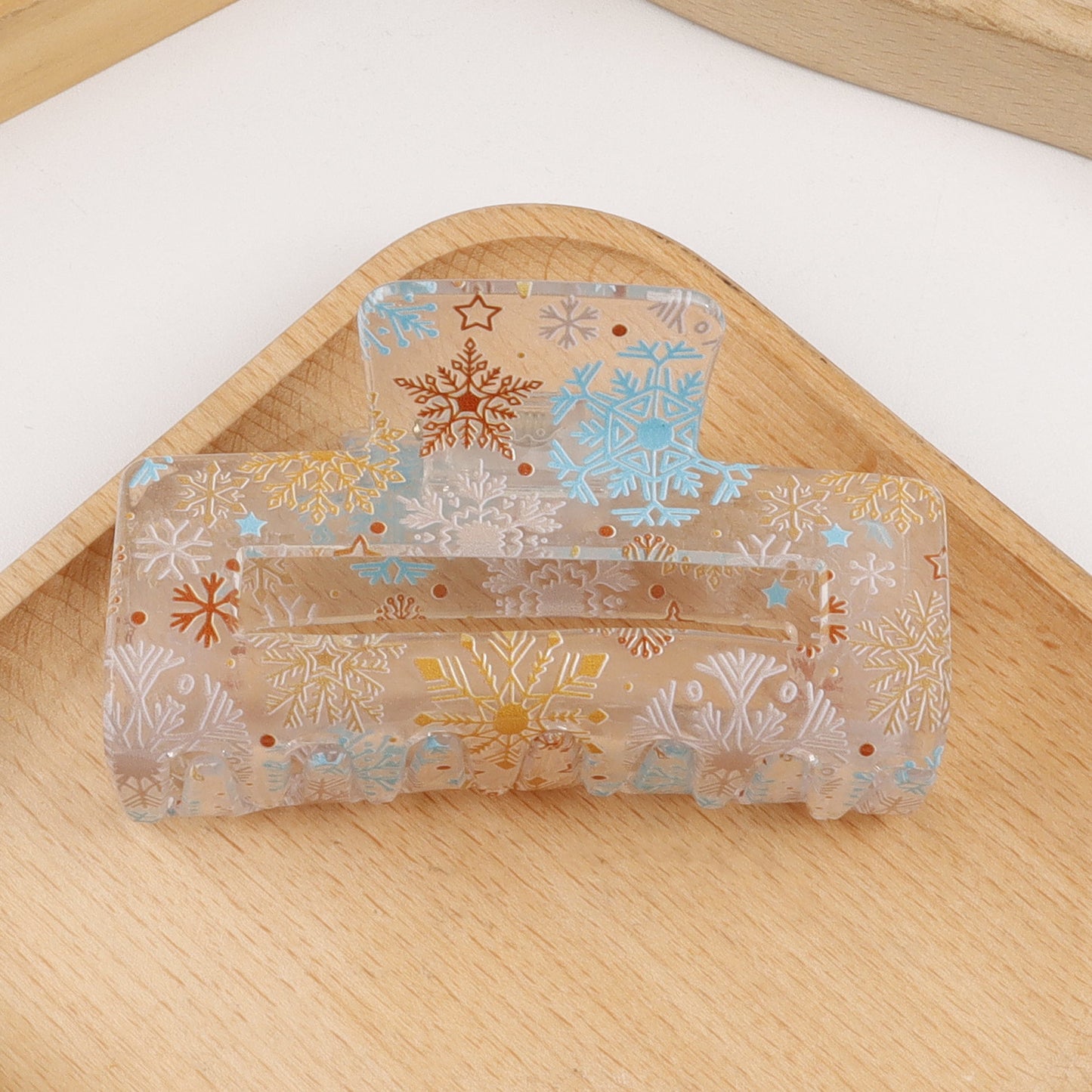 Gingerbread Man Patterned Shark Clip With A Festive Christmas Vibe