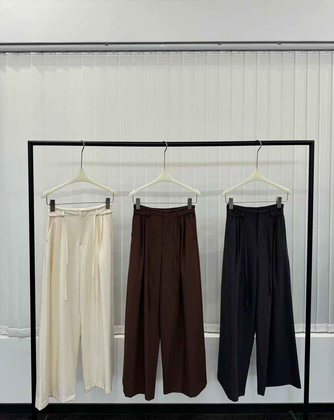 New Commuter Design Anti-wrinkle Waist-free Adjustable Waist Strap Wide-leg Pants