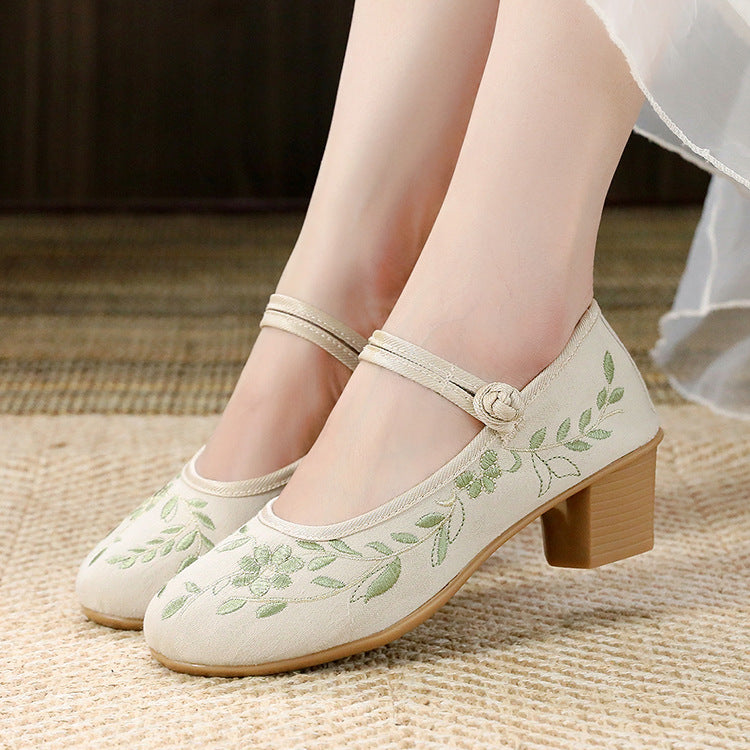 Short Heel Embroidery Frog Button 5CM Round Toe High Heels
