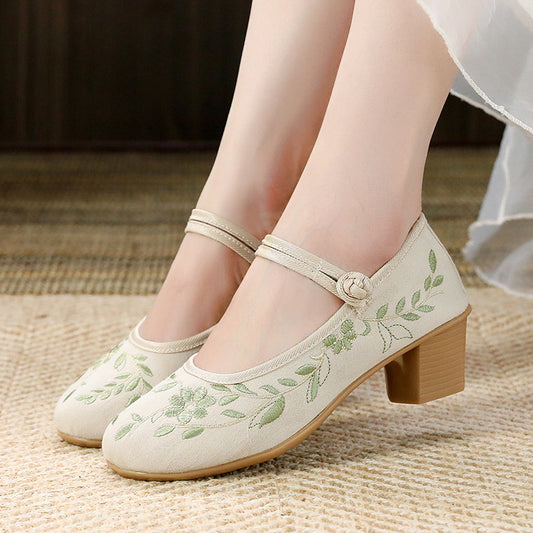Short Heel Embroidery Frog Button 5CM Round Toe High Heels