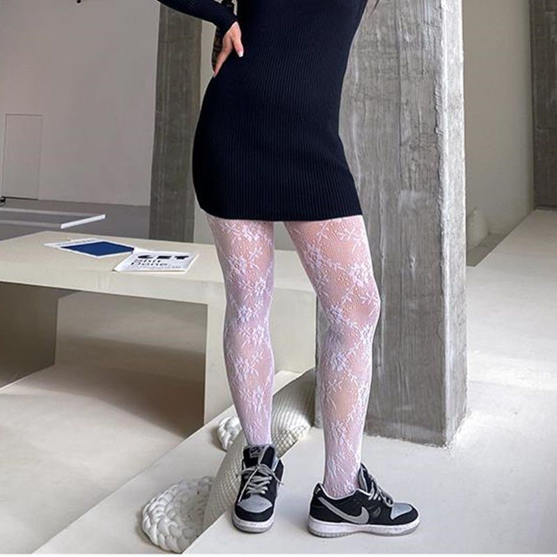 Large Size White Retro Lace Fishnet Stockings