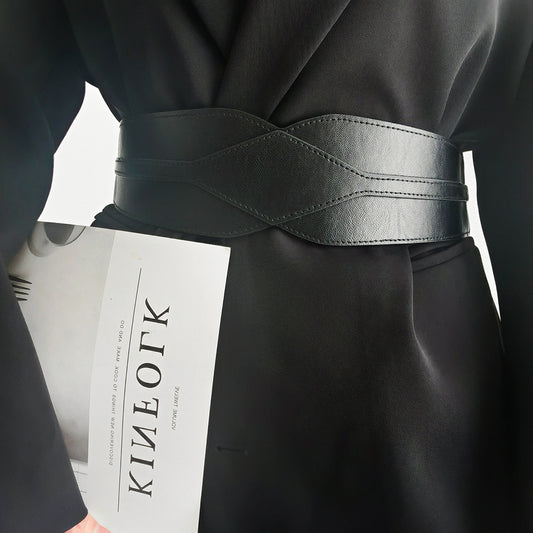 The New Autumn And Winter Women's Black Elastic Belt Without Punching Is Decorated With Coats And Sweaters