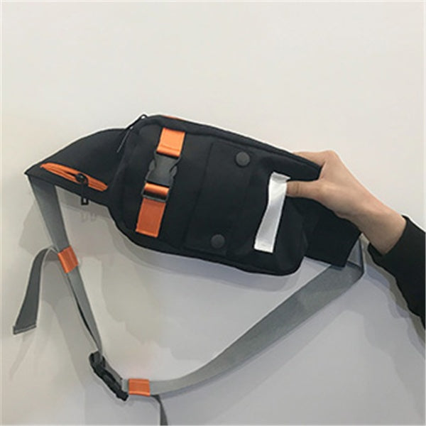 Contrast chest bag female