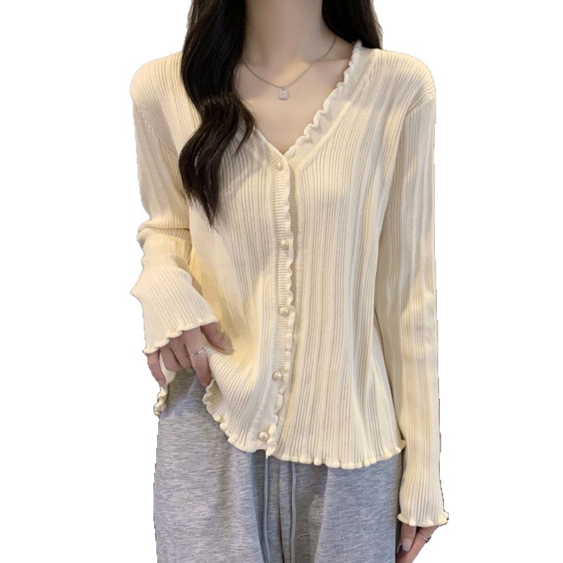 New Chubby M Inner Base Layer V-neck T-shirt