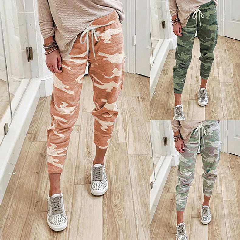 Camouflage print lace-up trousers