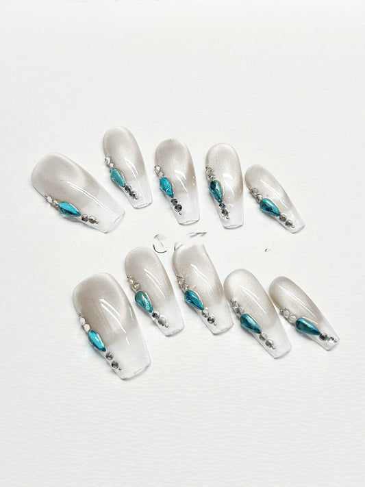 Mid-length Manicure Personality White