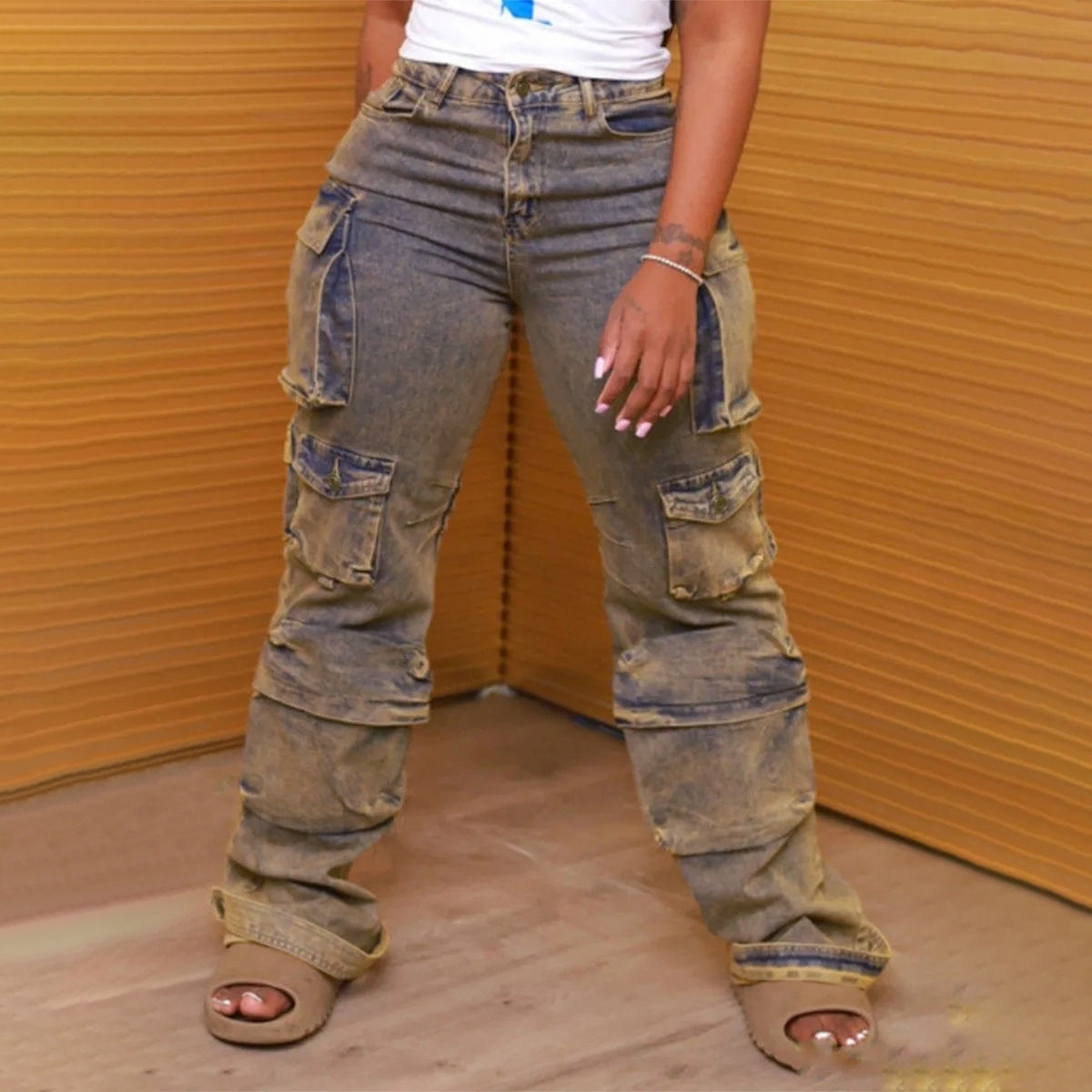 Workwear-stil distressed vasket denimjeans