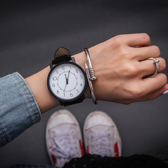 Fashion Casual Big Dial Belt Watch