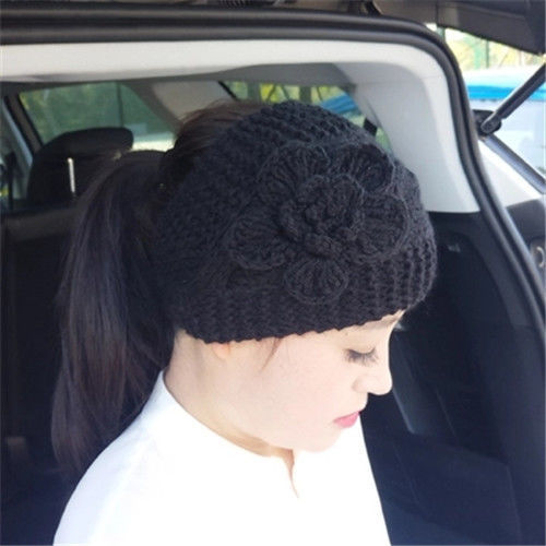 Women's Beanie Windproof Belt Fashion Warm Flower Headgear