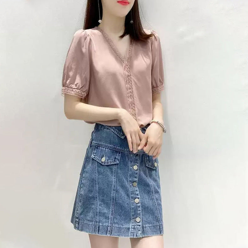 New Stylish Loose V-neck Puff Sleeve Design Sense Niche Lace Top