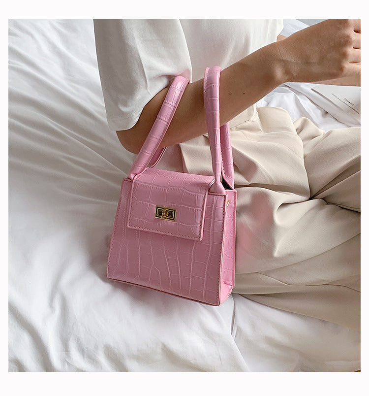 Crossbody one shoulder small square bag