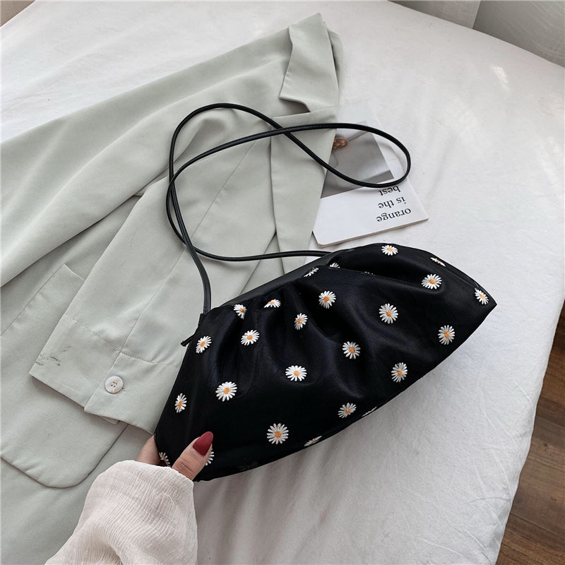 Daisy mesh cloud bag