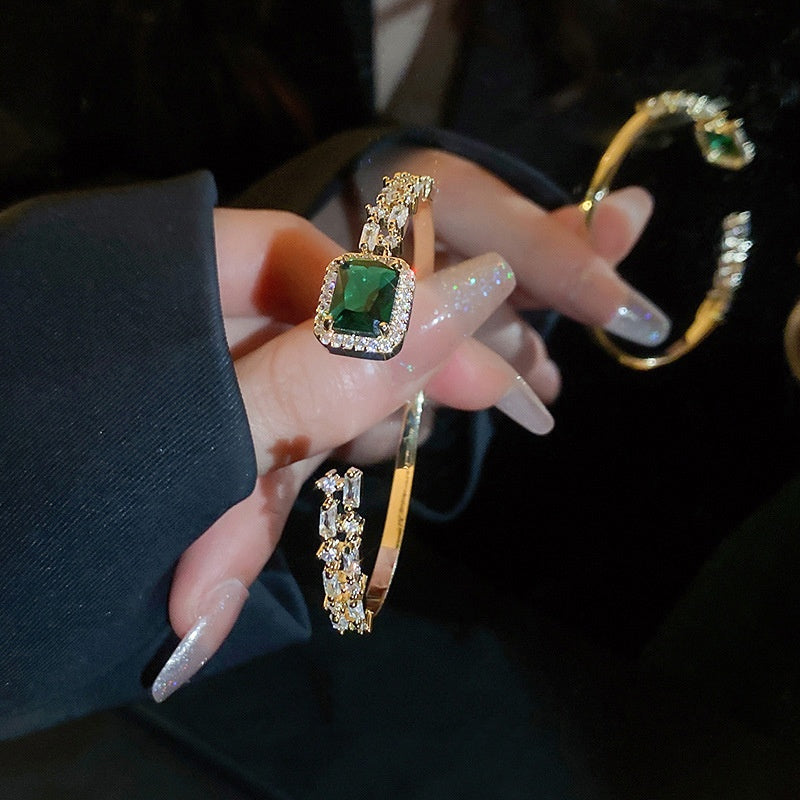 Emerald Open-ended Bracelet Light Luxury Temperament