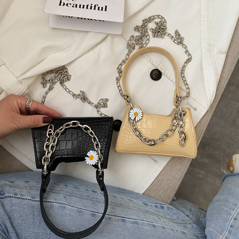 Small daisy chain shoulder bag